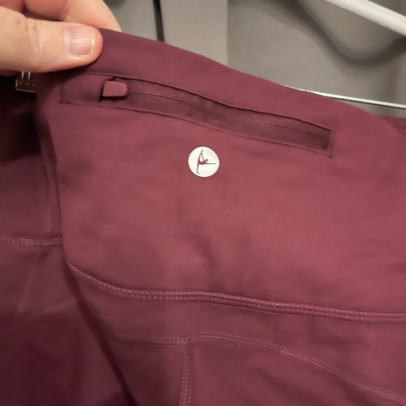 90 Degree Leggings, Burgundy, Large - Picture 4 of 4